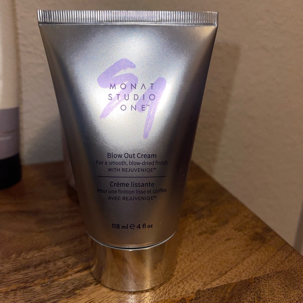 Monat studio one blow out cream.